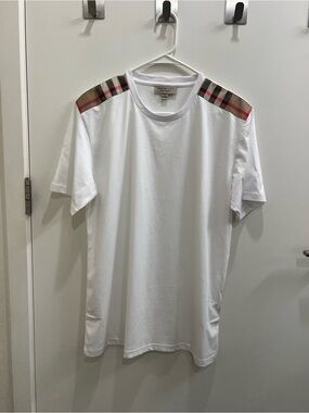 Burberry Shoulder Patch Men Tshirt L
